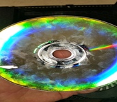 Disc with severe fingerprints picture